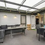 2 Bedroom Amazing In Сasa de vacaciones Kalundborg