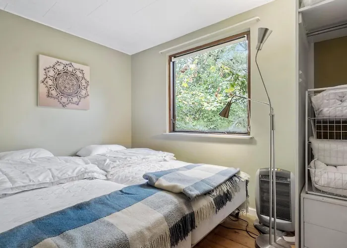 2 Bedroom Amazing In Casa vacanze *